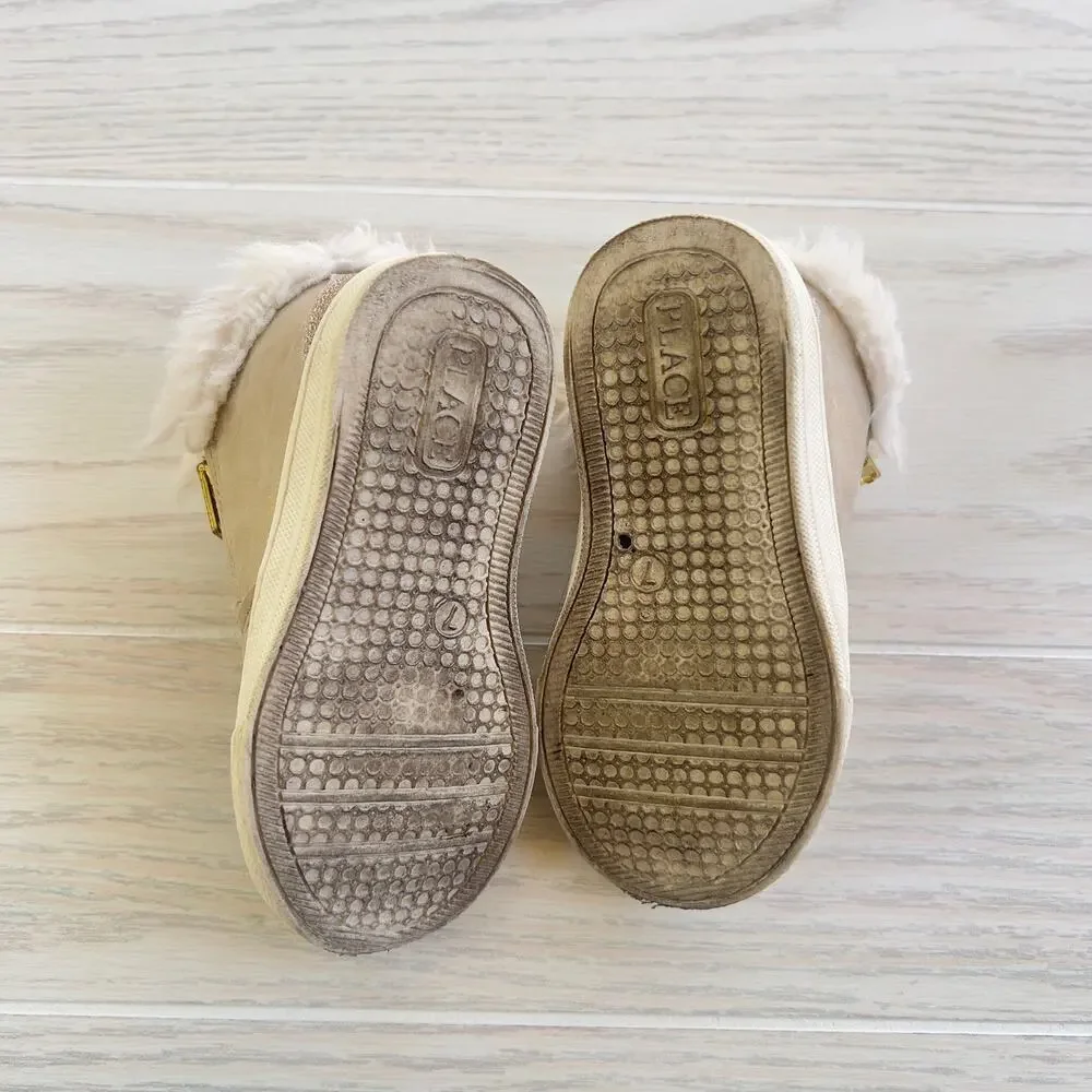 Place Girls' Gold Glitter Faux Fur Sneaker Boots Size 7
